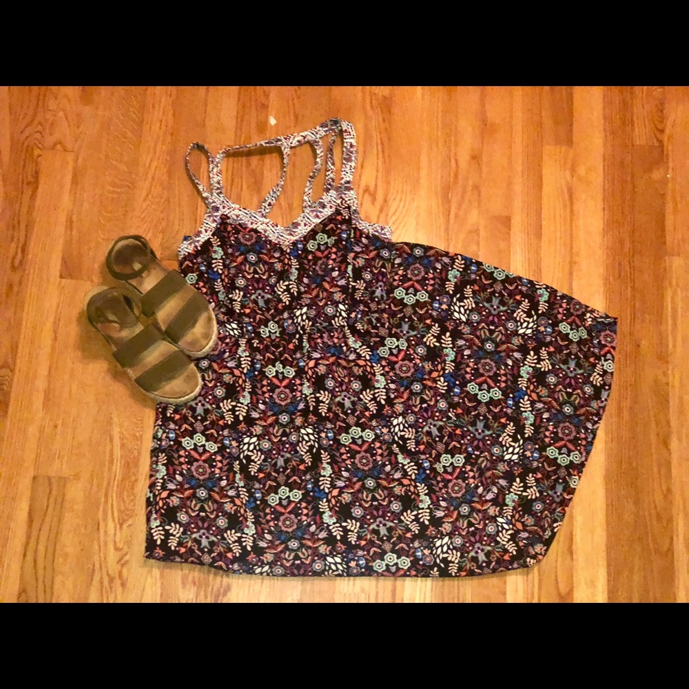 Xhileration Maxi Dress 🌼 NWT 🌼 size M